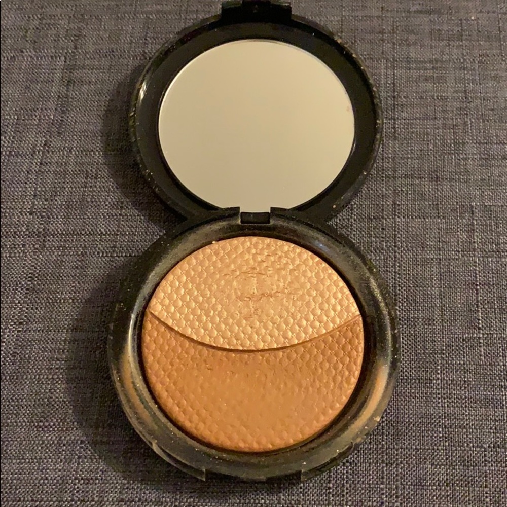 Make Up For Ever Pro Sculpting Duo Pre Loved